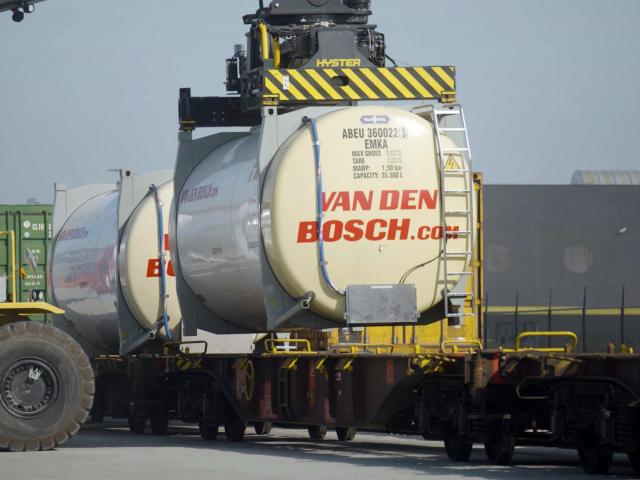 Liquid bulk transport in the UK